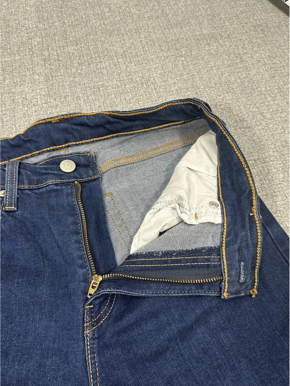 Levis tagged w34