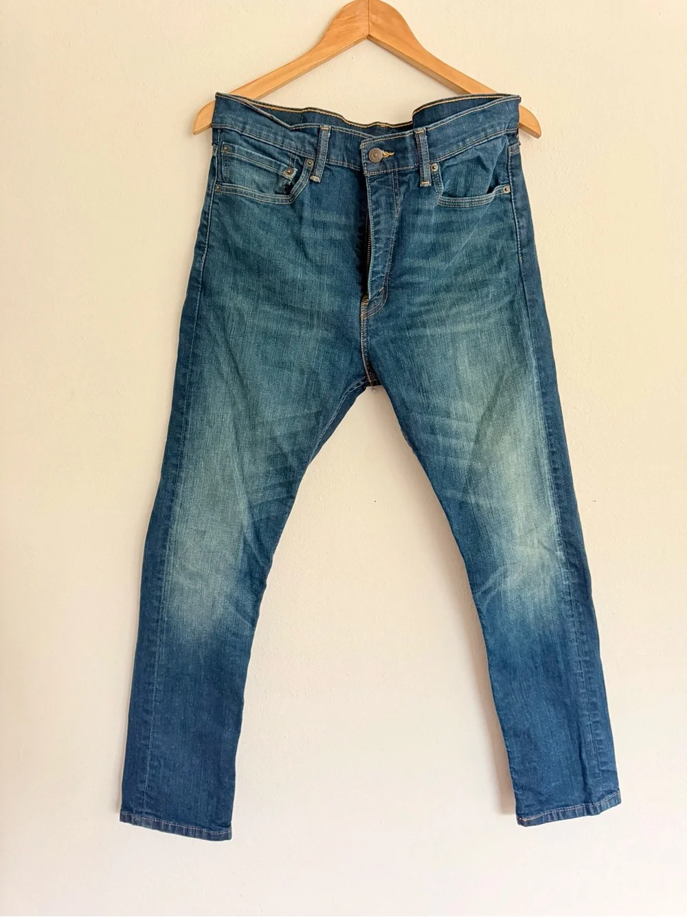Levis suitable timeless tab
