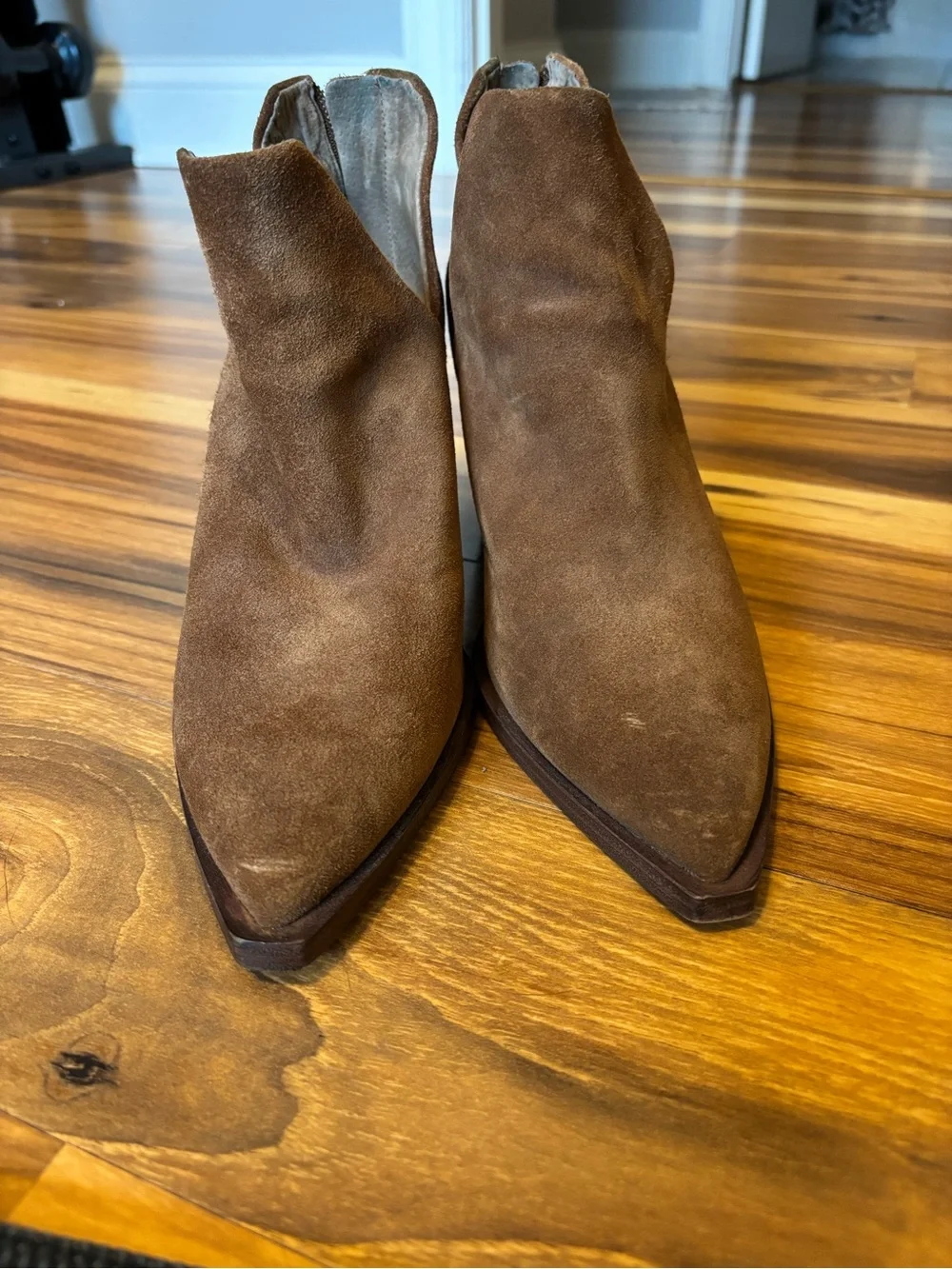 Vince Camuto pairs adds toe