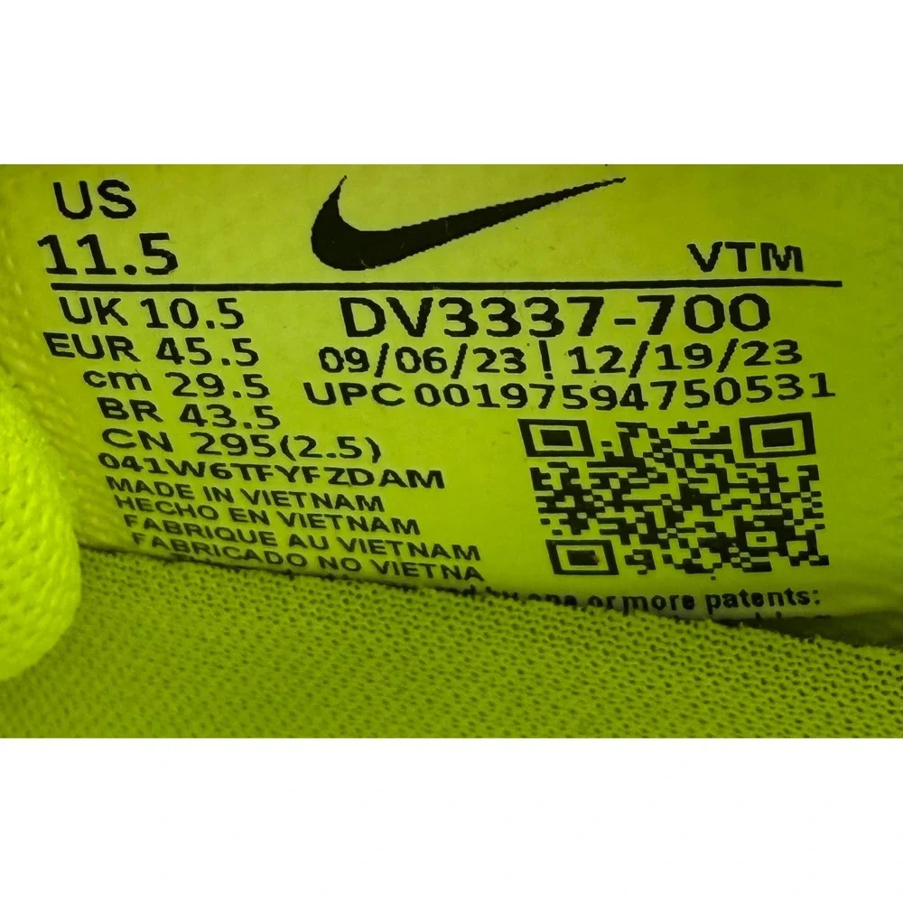 Nike Air Max Dn Volt Black Metallic Silver DV3337-700 Men Sz 11.5