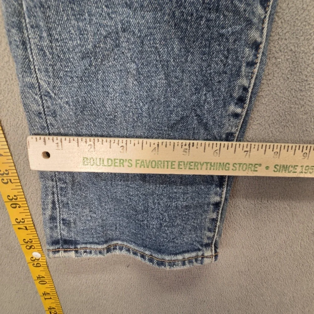 Levis important sizing