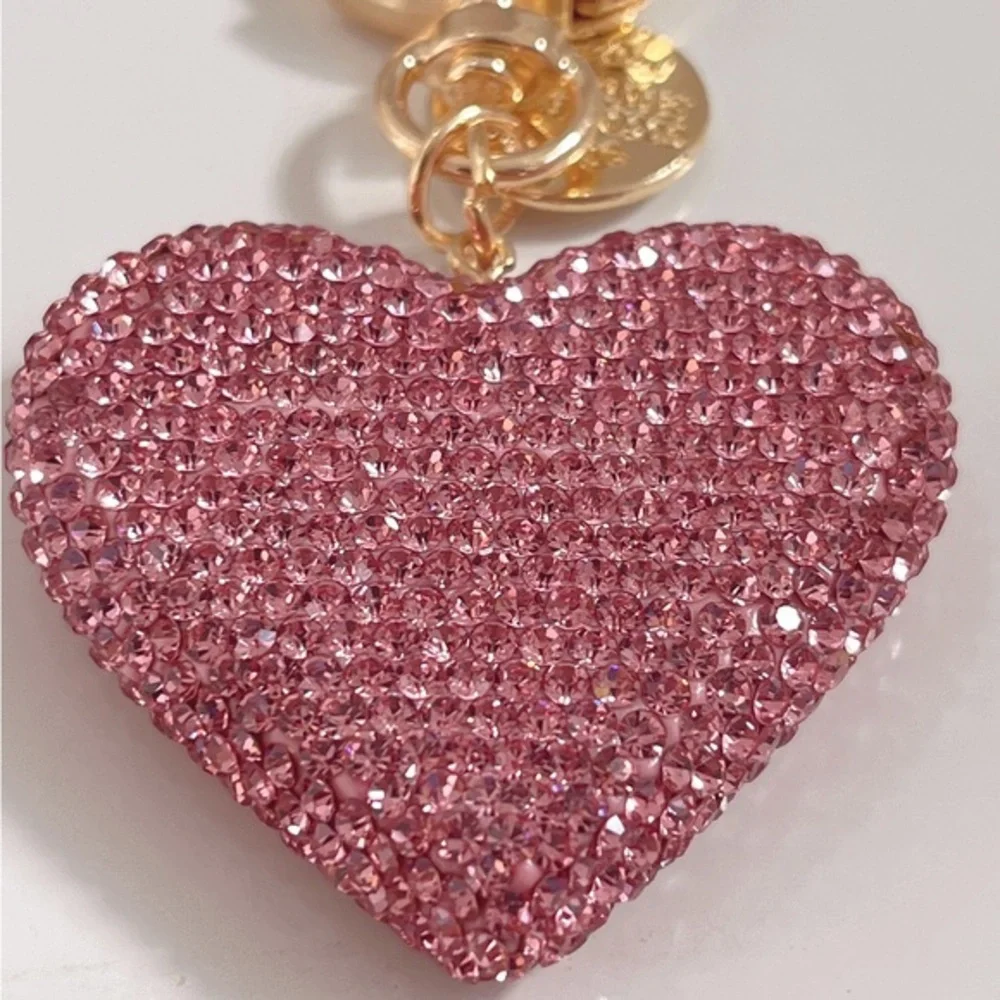 N/A pink heart