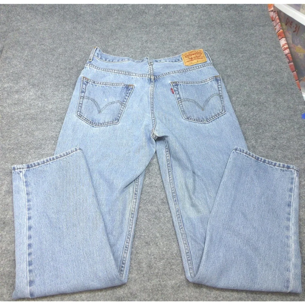 Levis levi 550