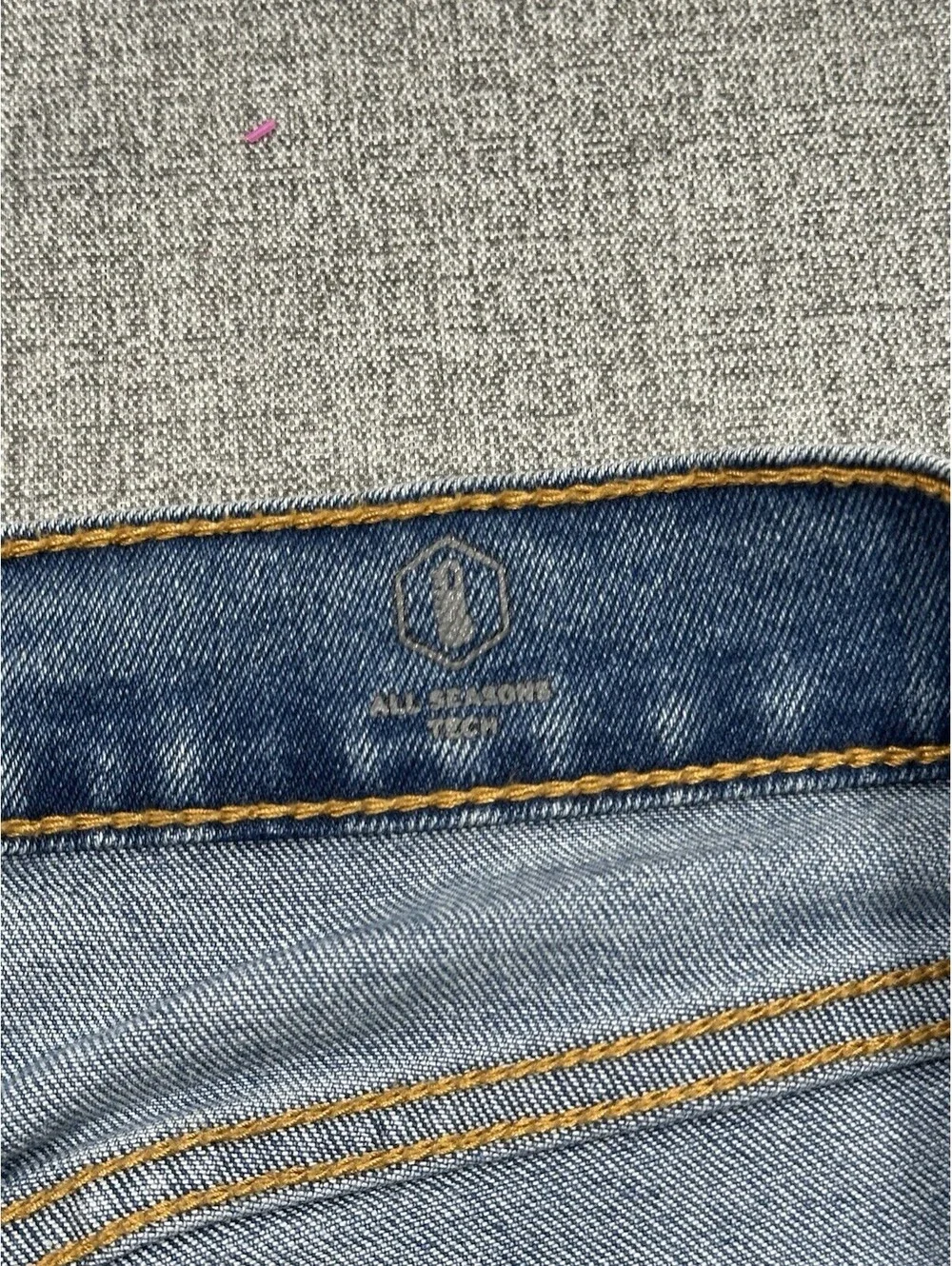 Levi's fit tagged monday–friday