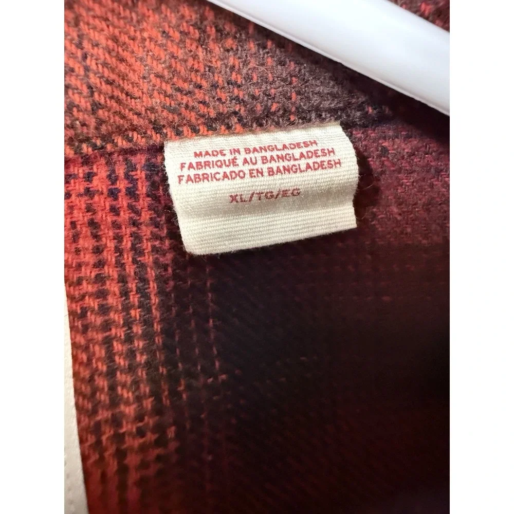 Levi's photos needed