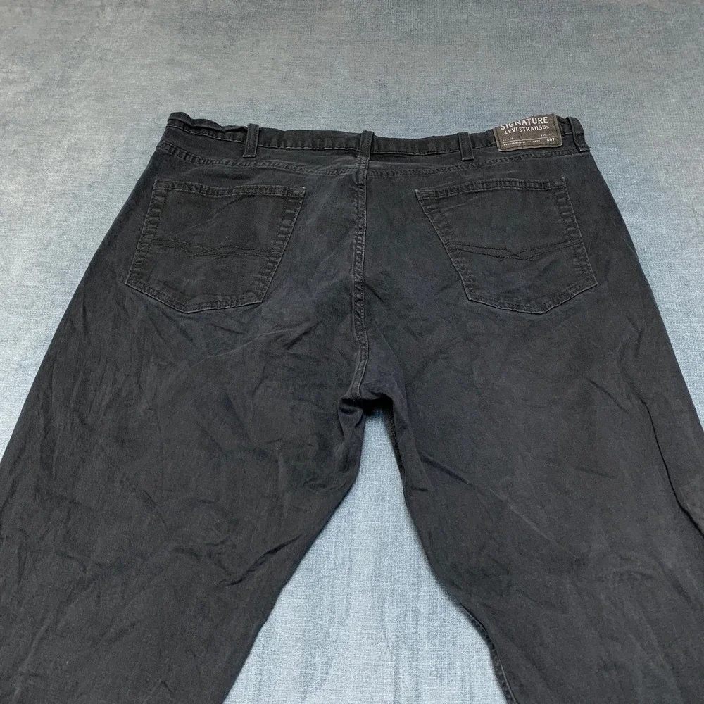 Levis details has policy