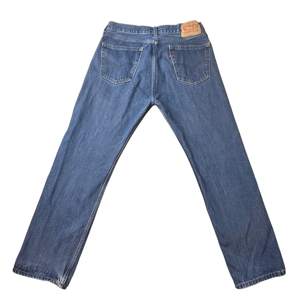 Levis loops intended color