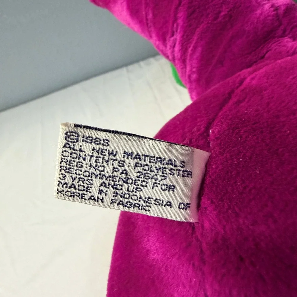 CHRISHA Playful Plush vintage barney