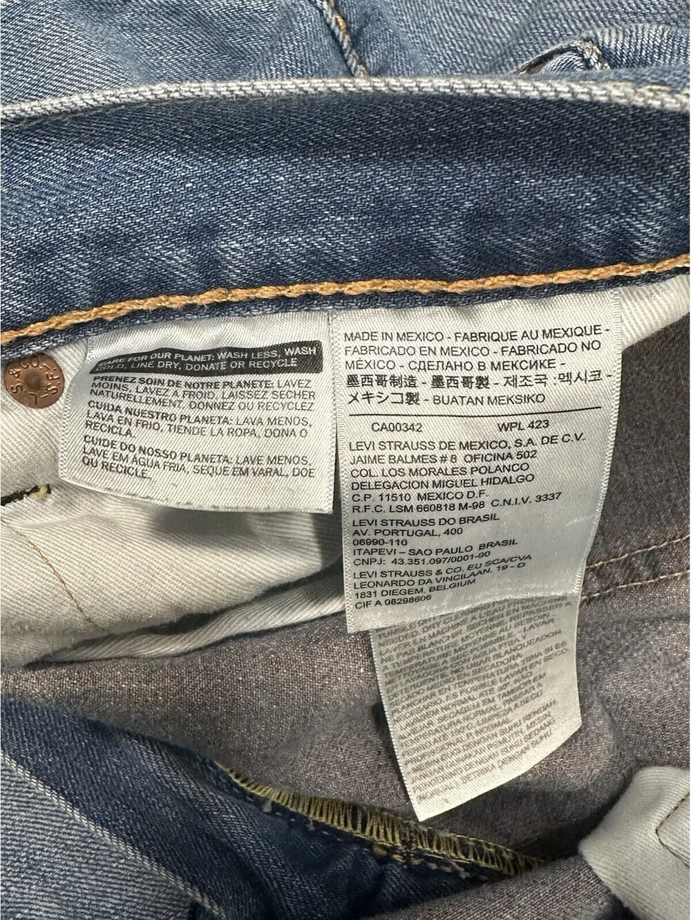 Levis tagged 34x32