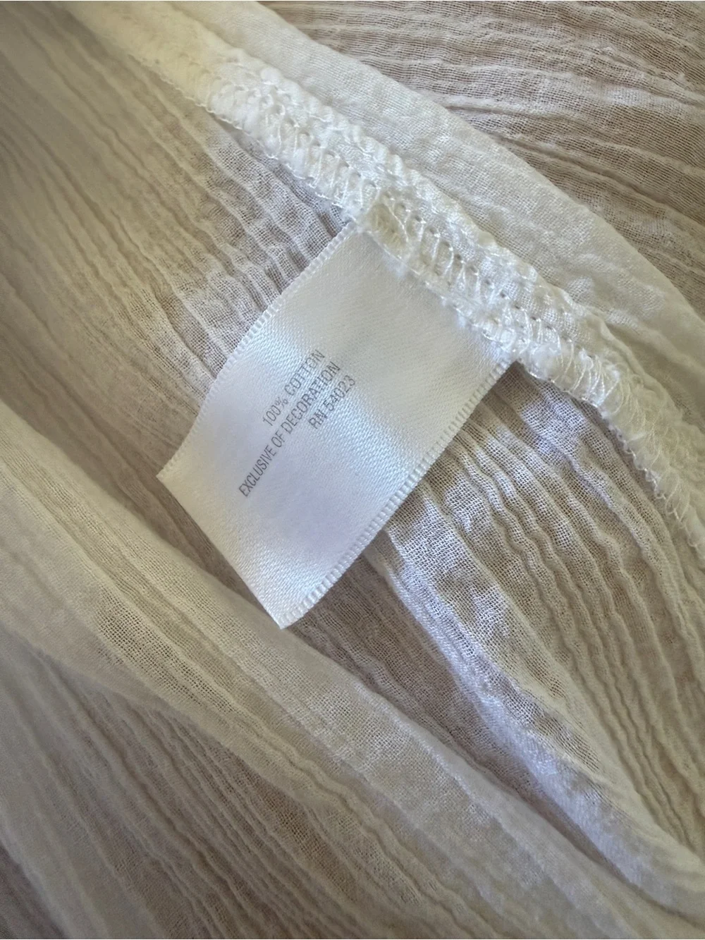 Old Navy lightweight white