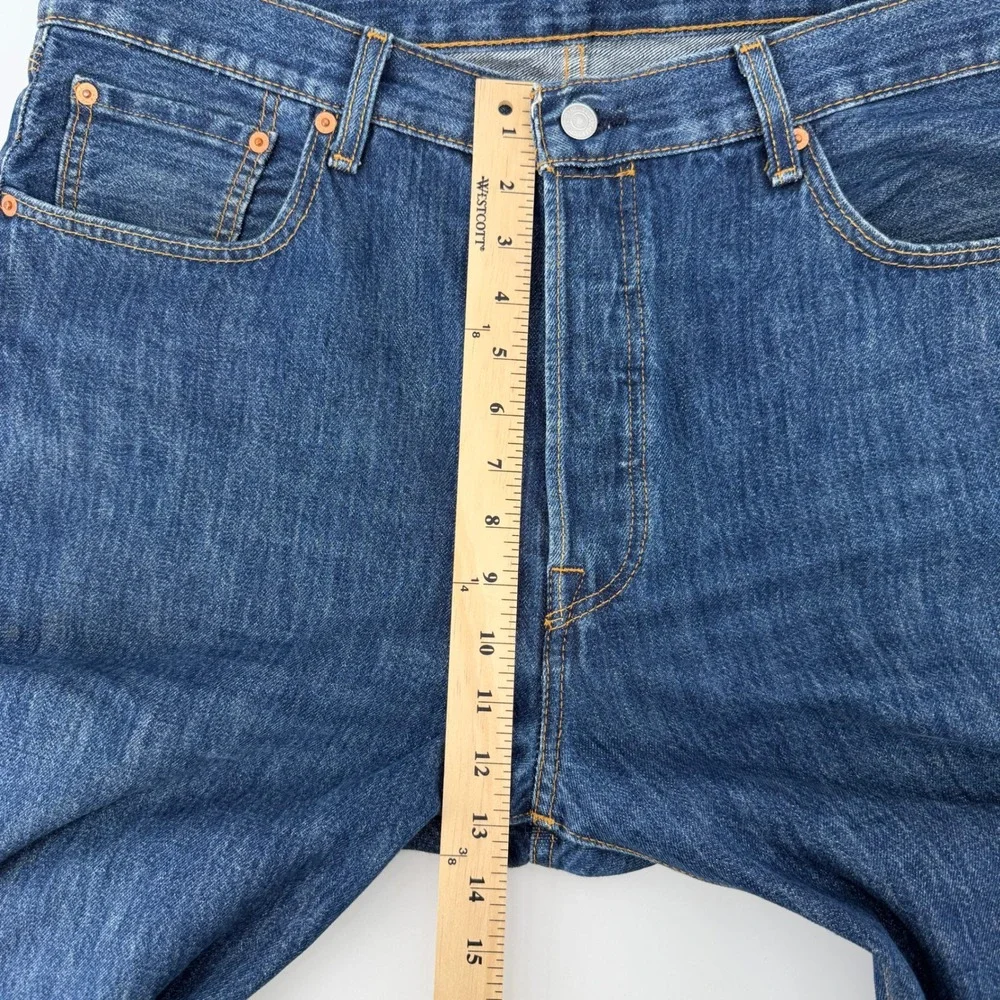 Levi's 501 Original Fit Jeans Mens 38x32 Blue Medium Wash Button Fly Straight