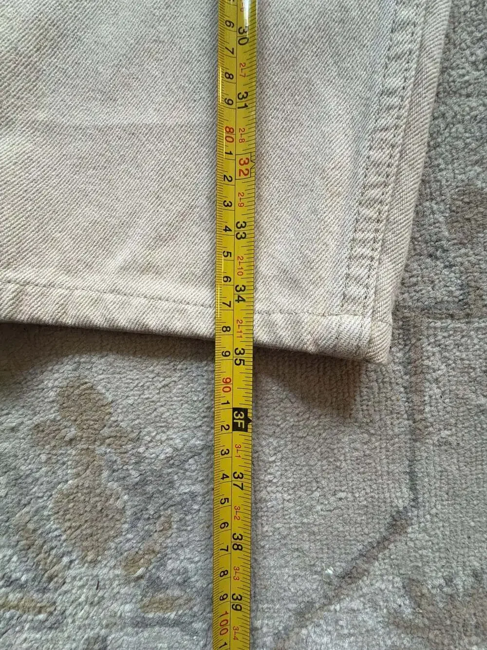 Vintage Levi's 550 Relaxed Fit Tapered Leg Khaki Tan Jeans W32 L32 Made in USA