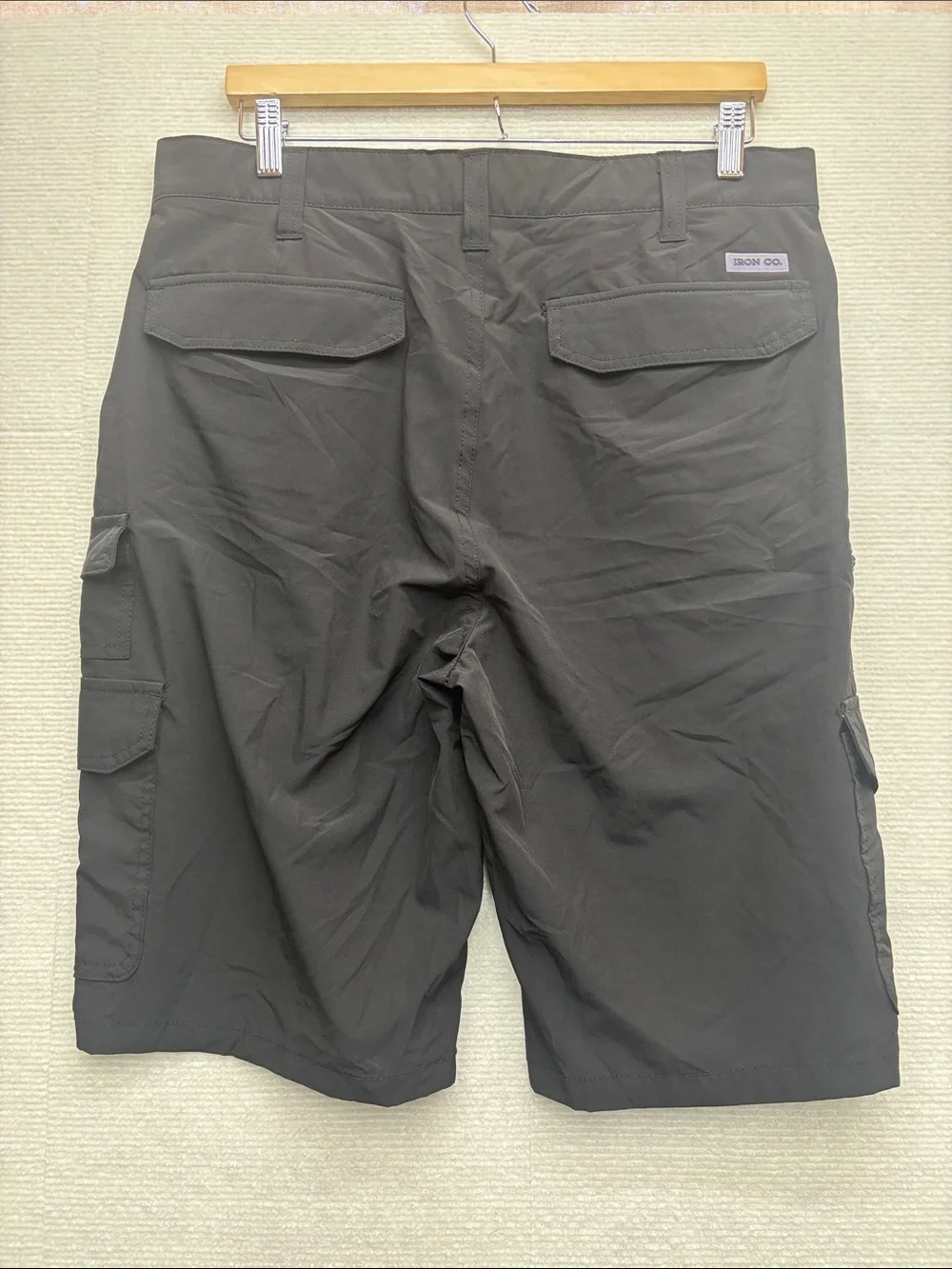 Iron Co. versatile black