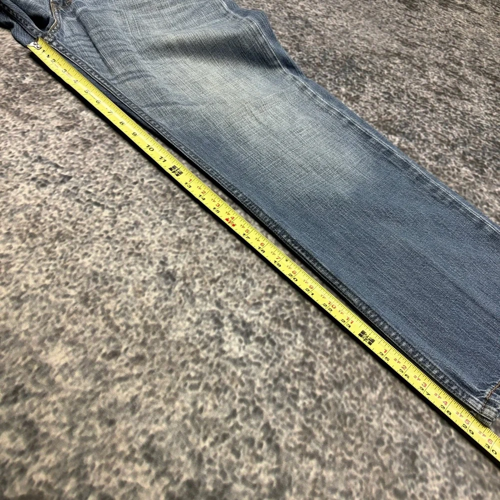 Levis levi 569