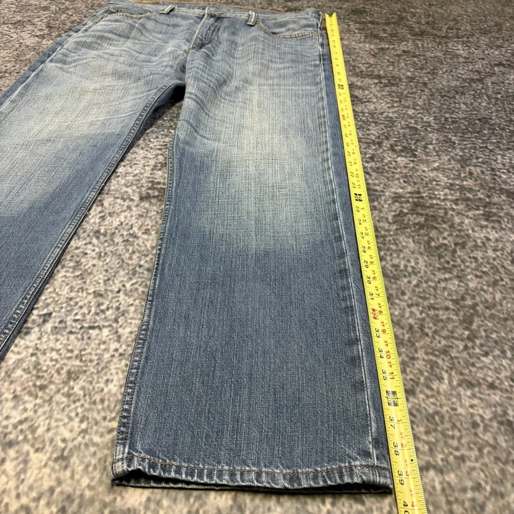 Levis levi 569