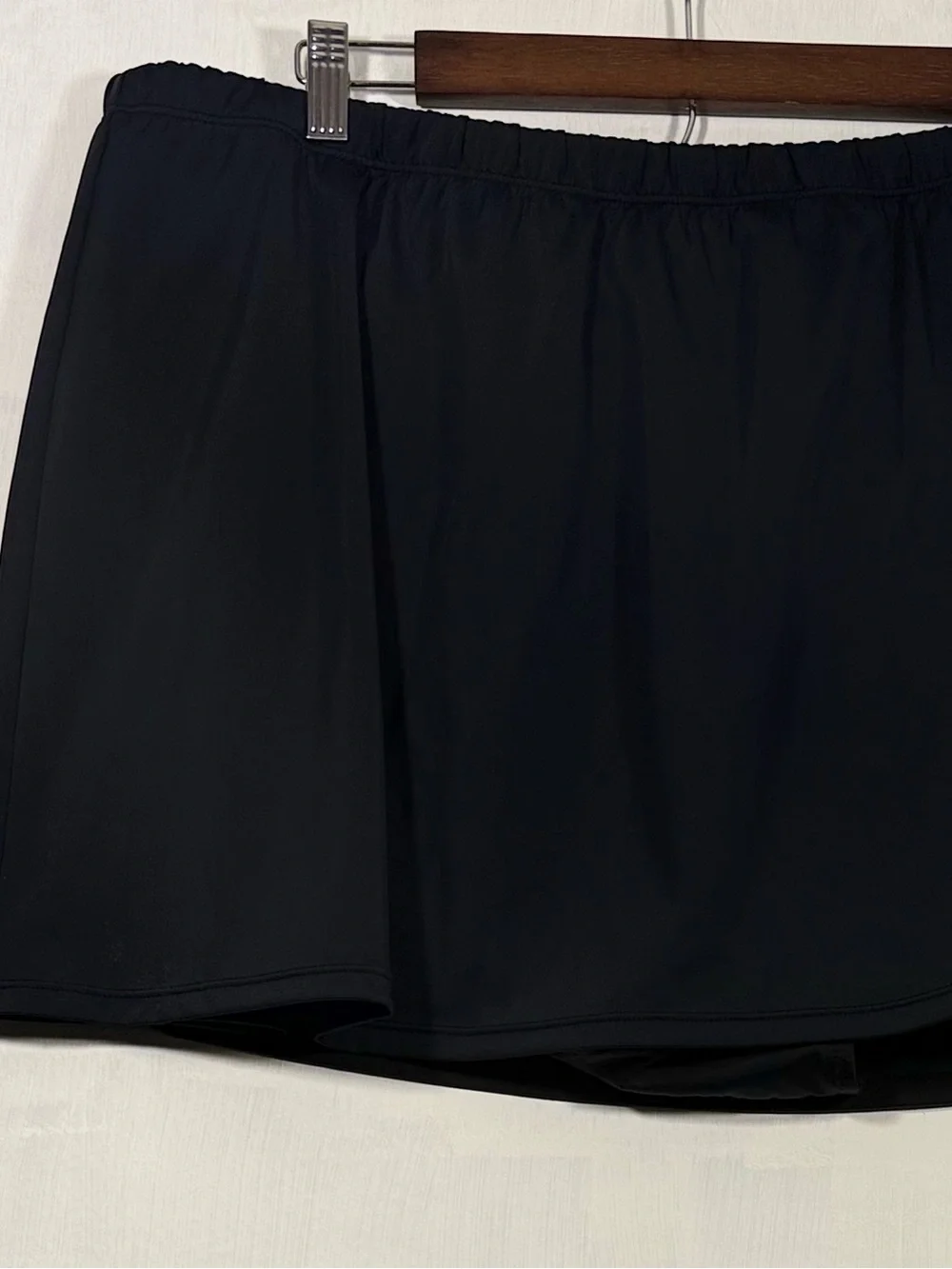 SWIM 365 Black Elastic-Waist Circle Swim Skirt