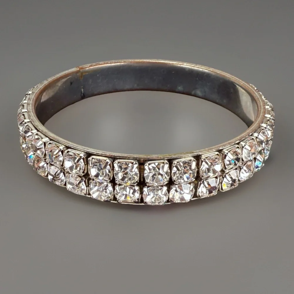 Vintage weighted Silvertone Crystal Bling Bangle Bracelet