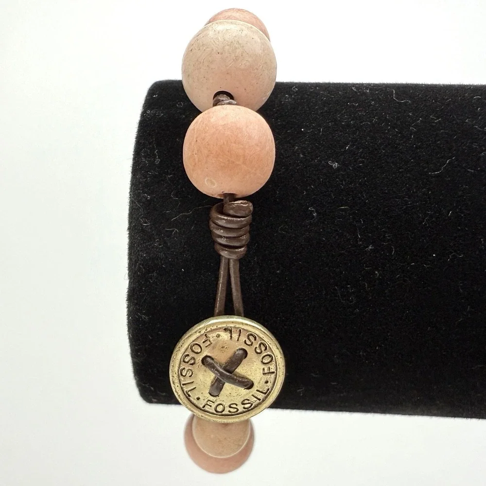 Fossil wood beaded