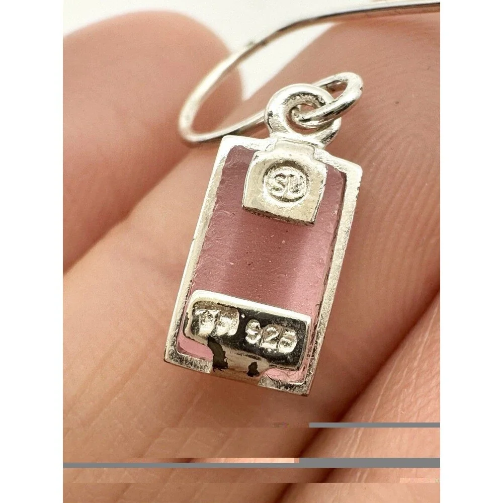 SU rectangle earrings