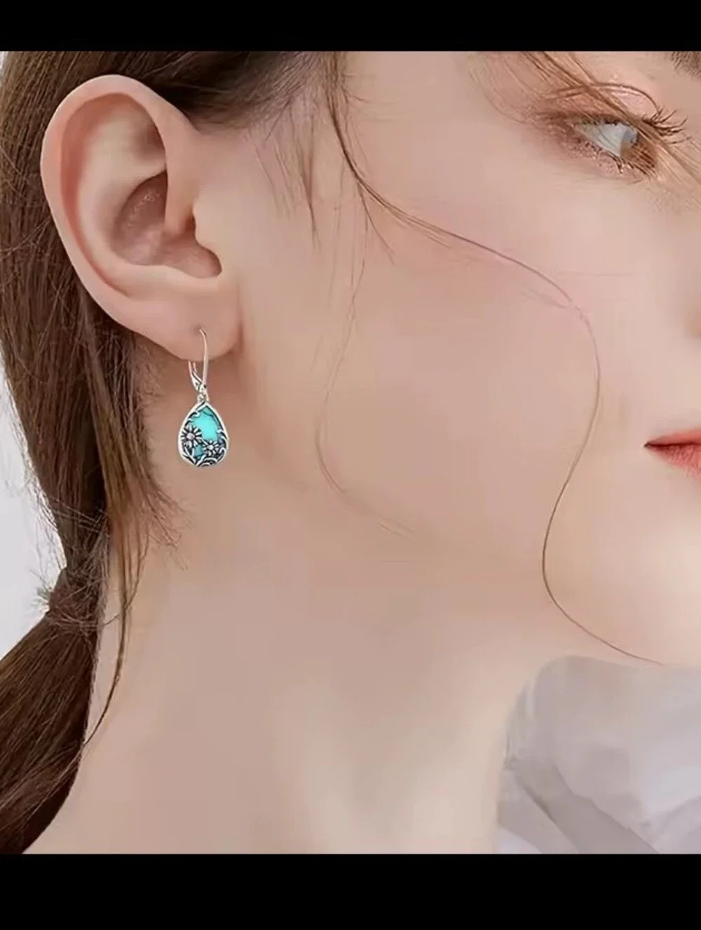 N/A elegant turquoise
