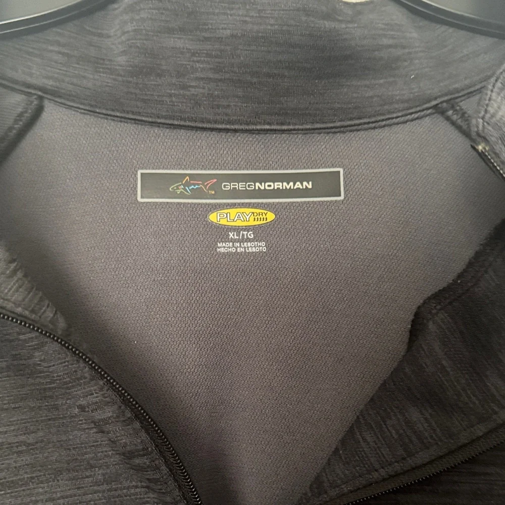 Greg Norman Collection charcoal quarter