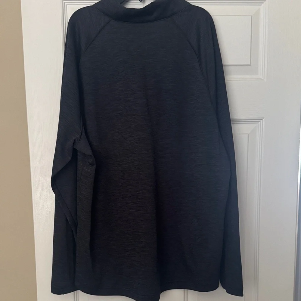 Greg Norman Collection charcoal quarter