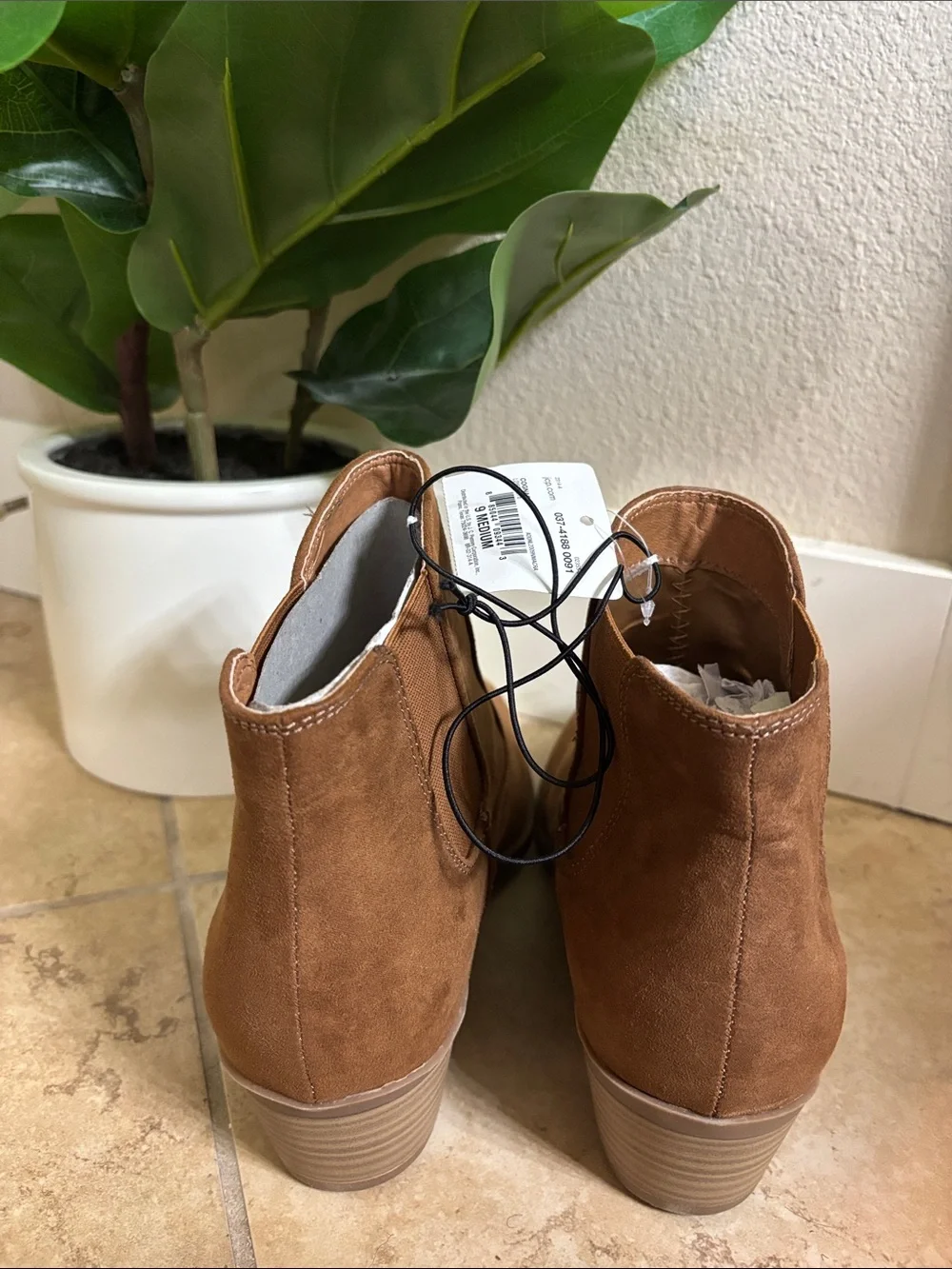 Arizona Jean Company stylish suede