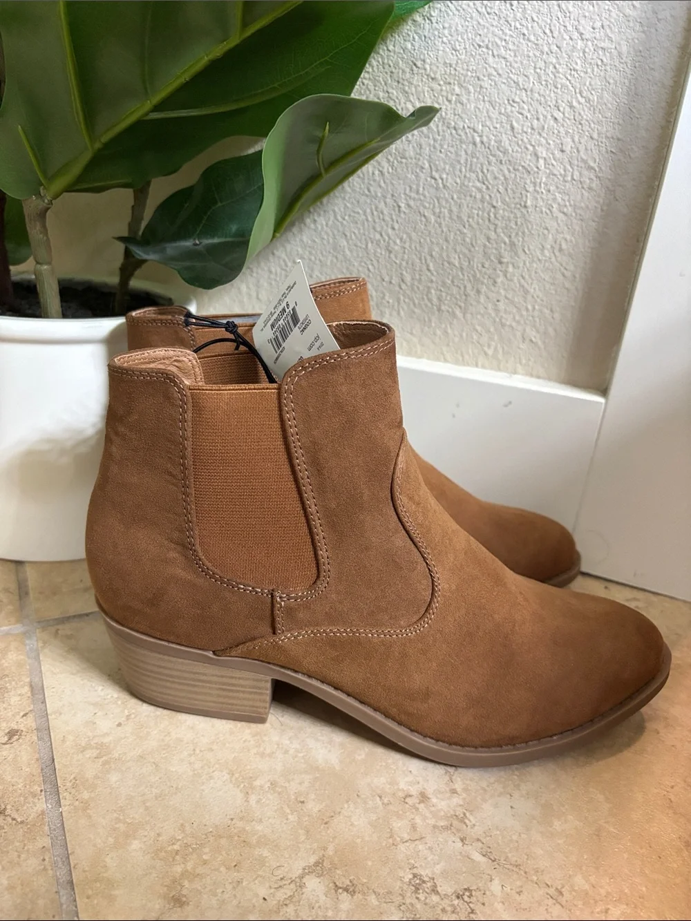 Arizona Jean Company stylish suede