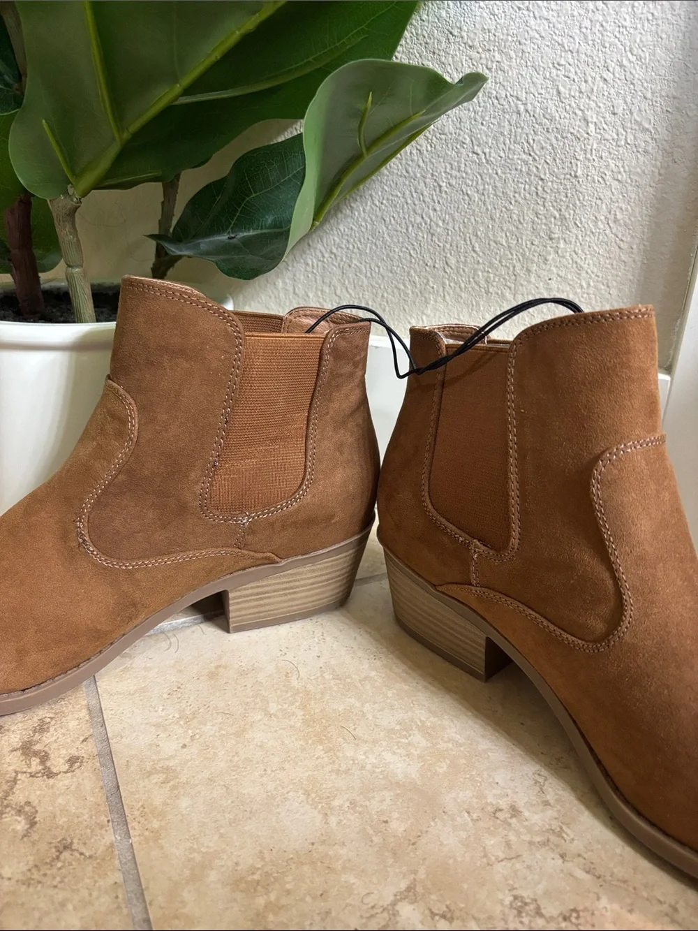 Arizona Jean Company stylish suede
