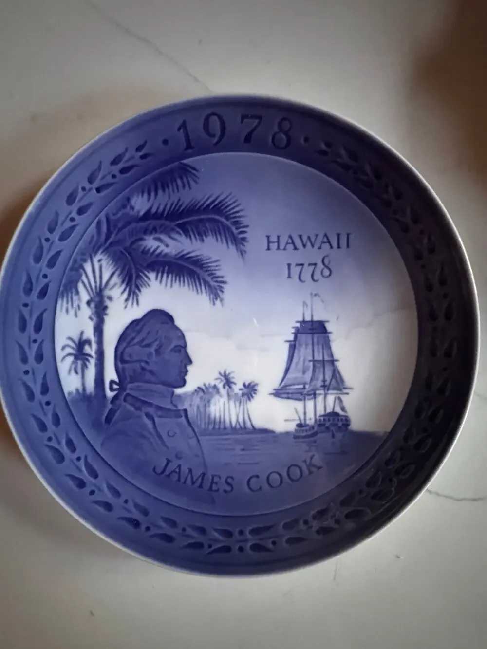 1978 Royal Copenhagen James Cook Hawaii Bicentennial Blue Porcelain Plate 7