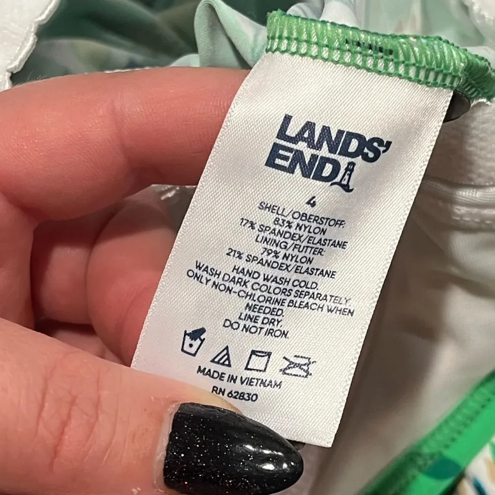 Lands End details lands
