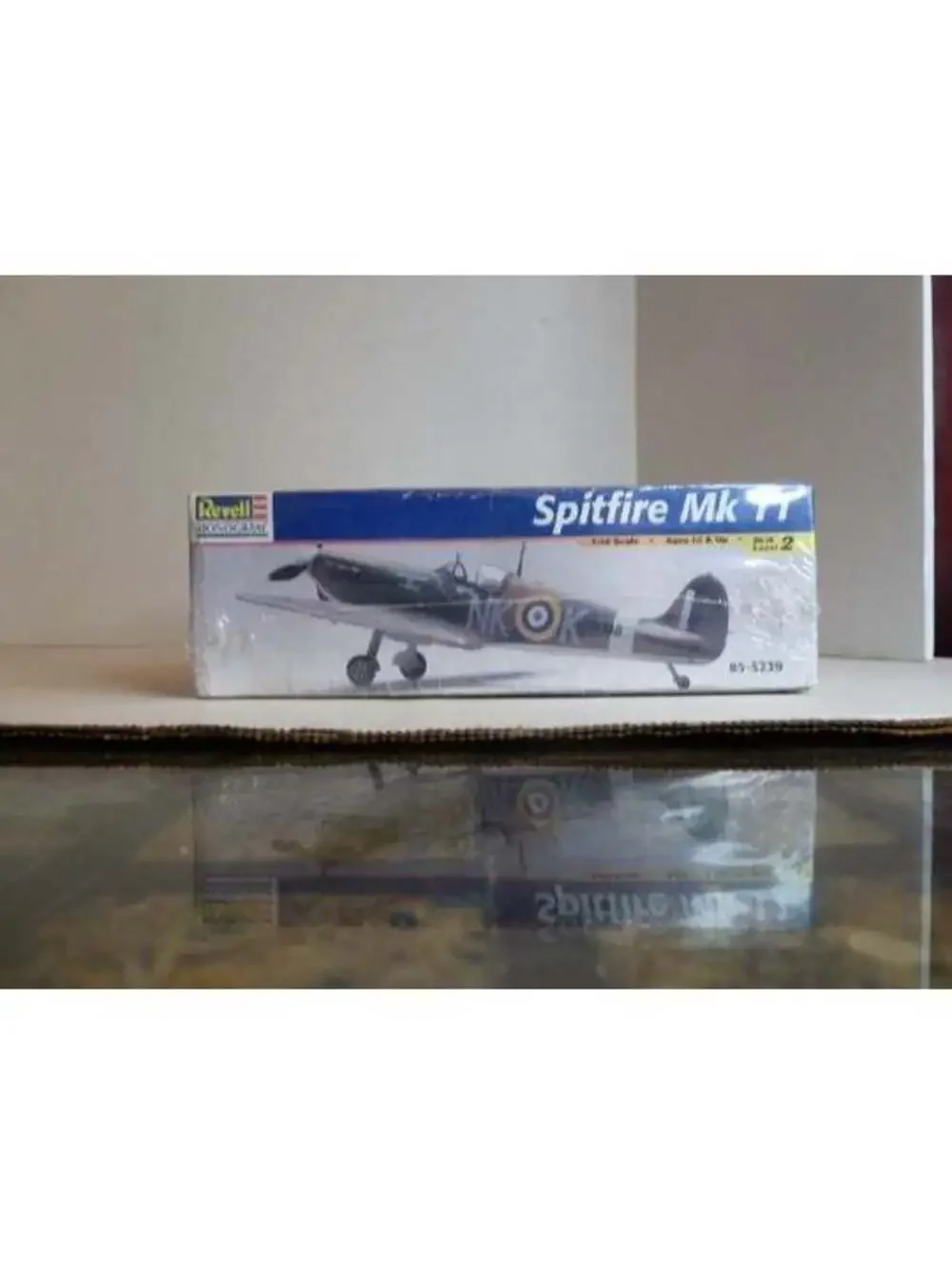 Revell Spitfire MKII 1:48 scale aircraft model kit 85-5239