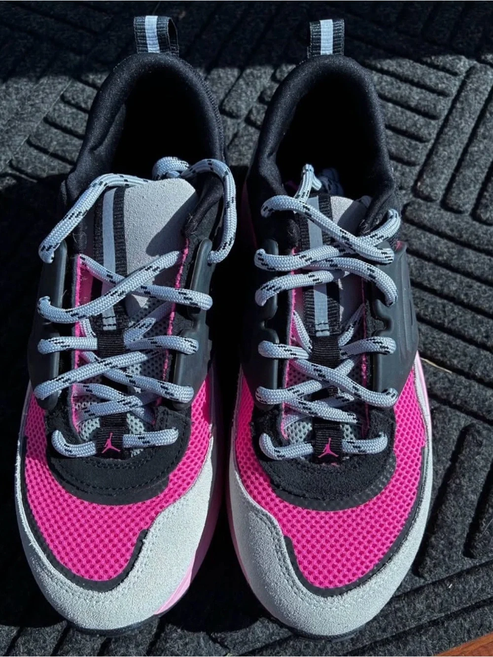 Jordan bold pink