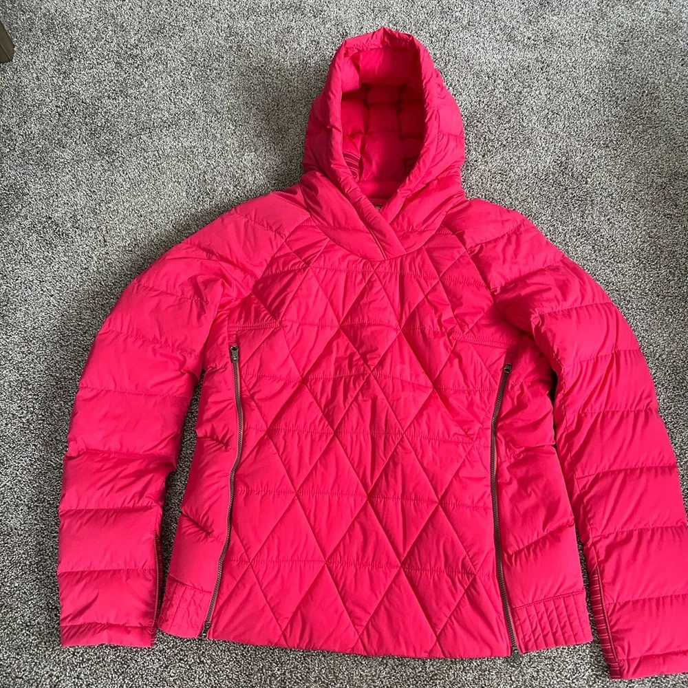 lululemon athletica zip layering sporty