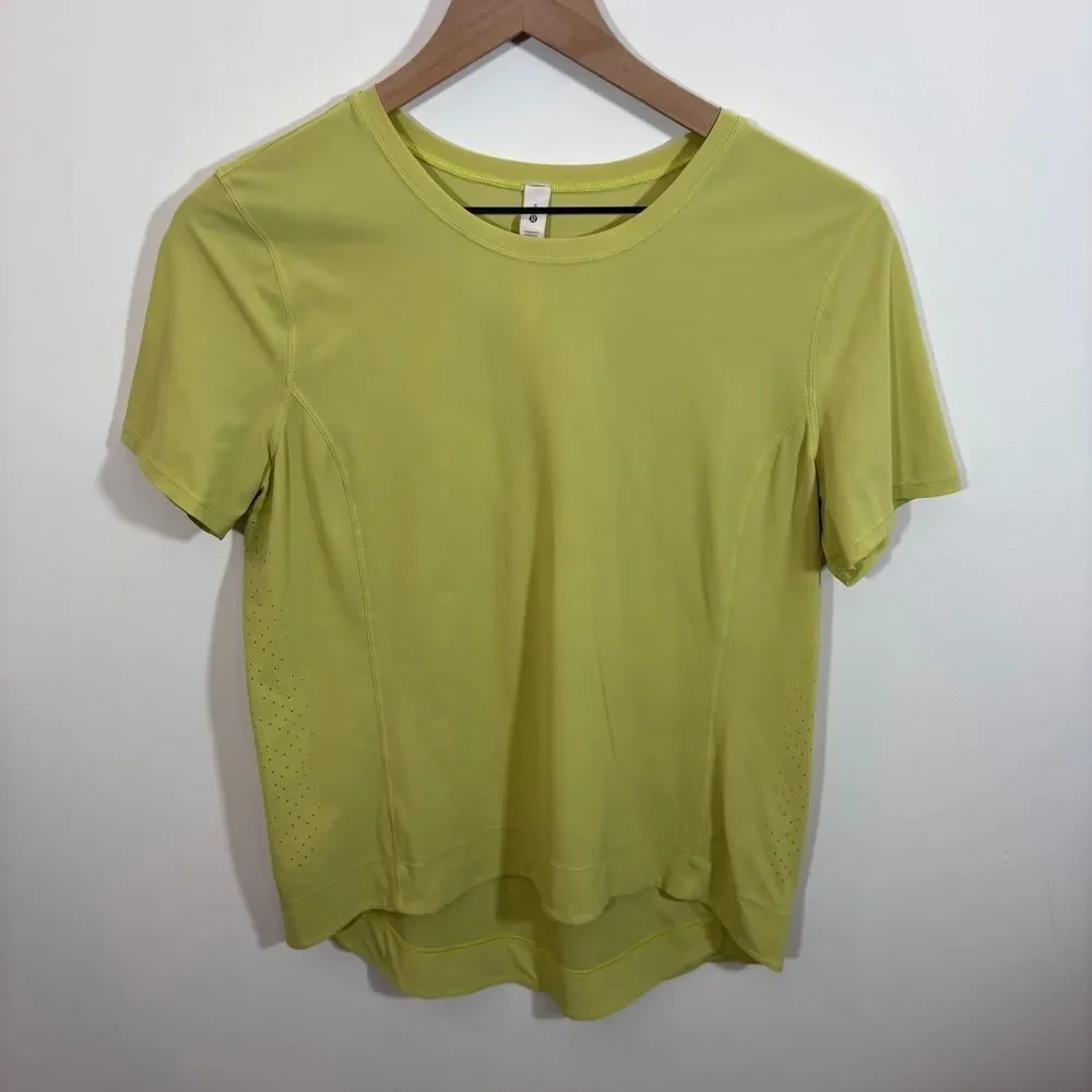 Lululemon shirt with side ventilation holes | size 6