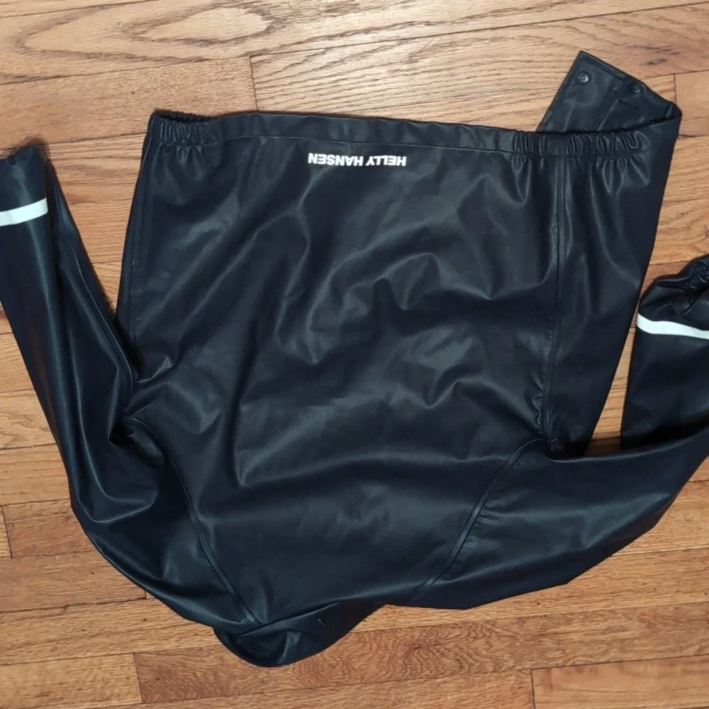 Helly Hansen this listing