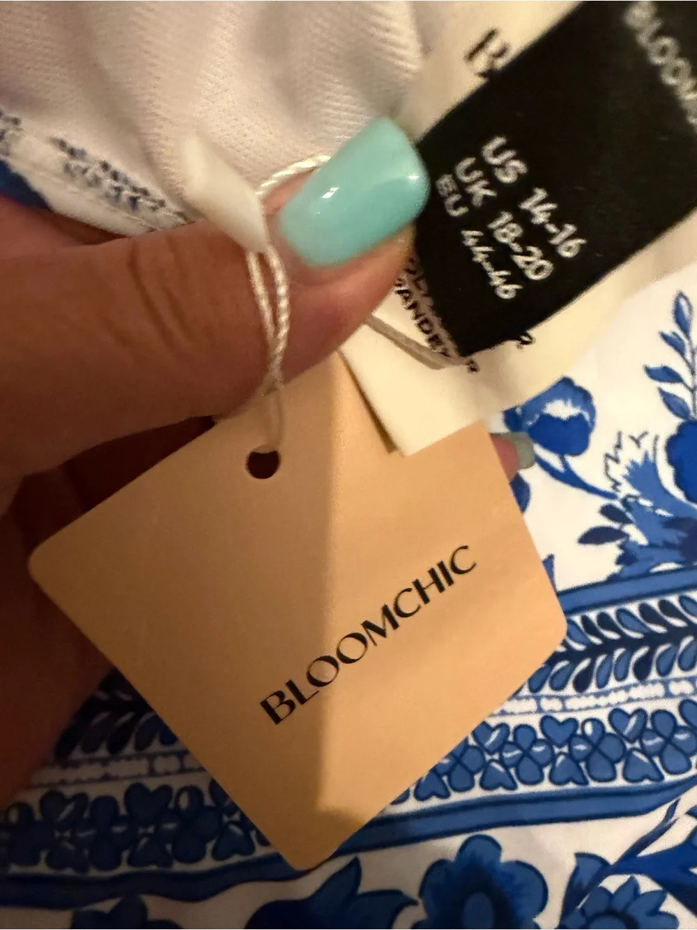 BLOOMCHIC one shipping from