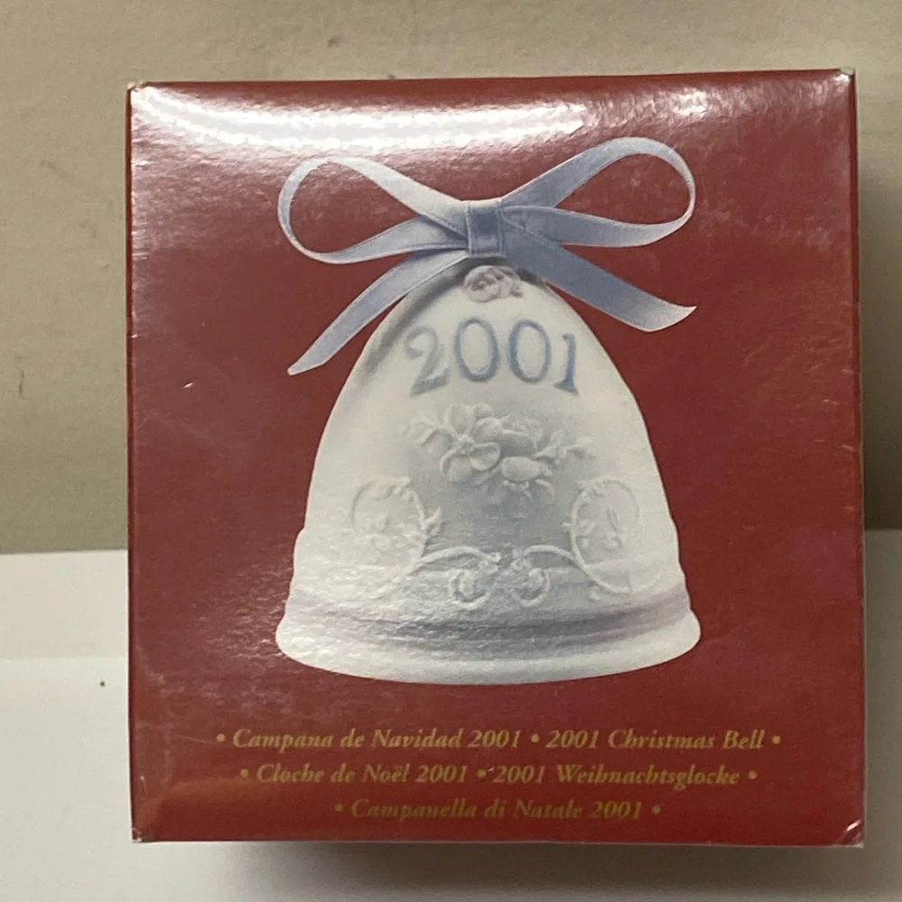 Lladró 2001 Christmas Bell #16718 Porcelain NIB New in Box Sealed