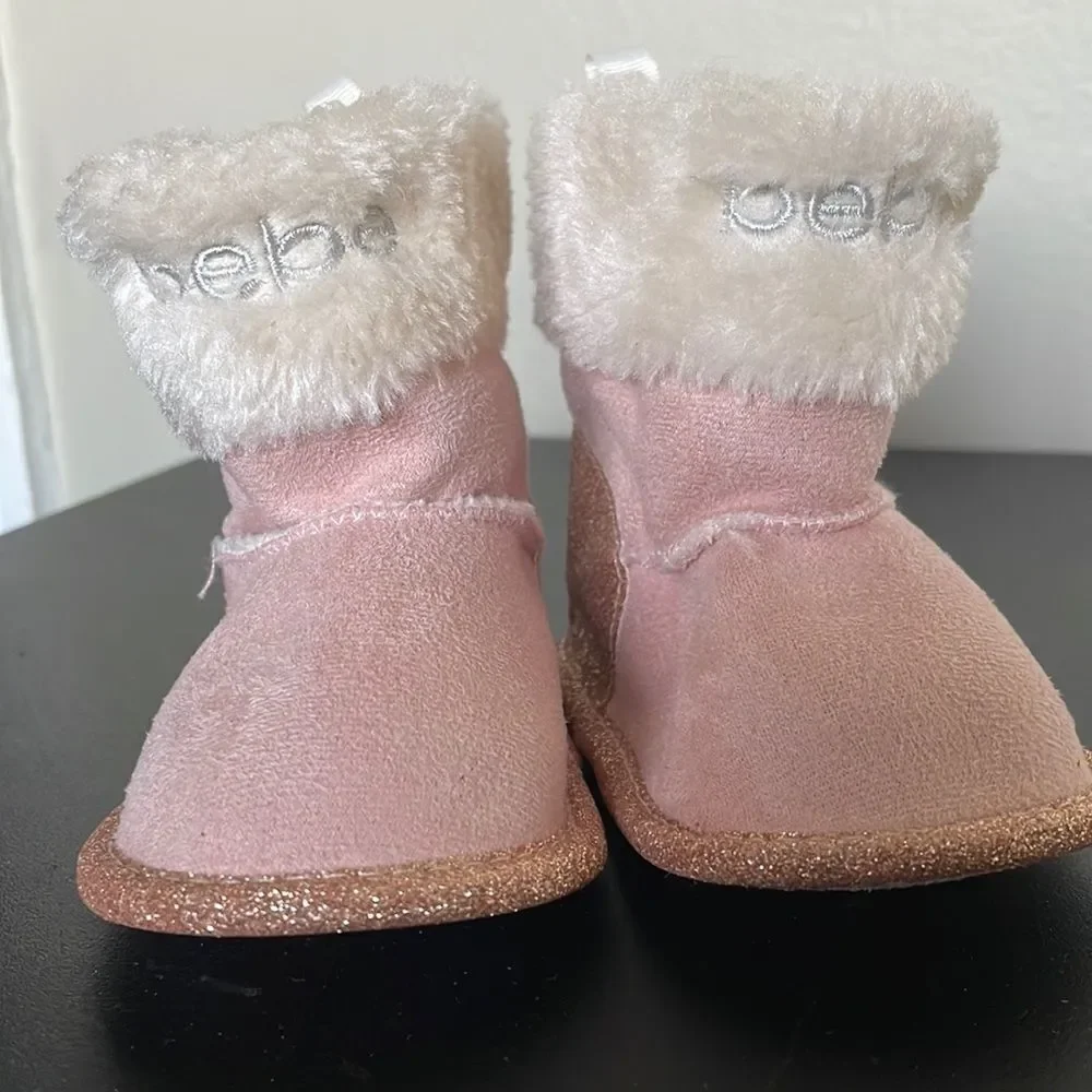 EUC Bebe Bay Pink Fuzzy Boots - Size 4