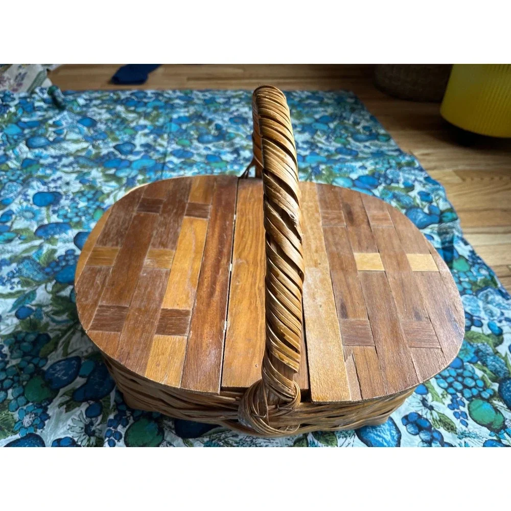 Unbranded vintage wicker