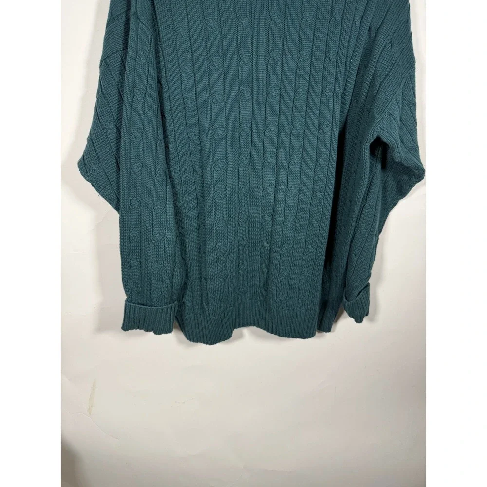 Izod crewneck sweater