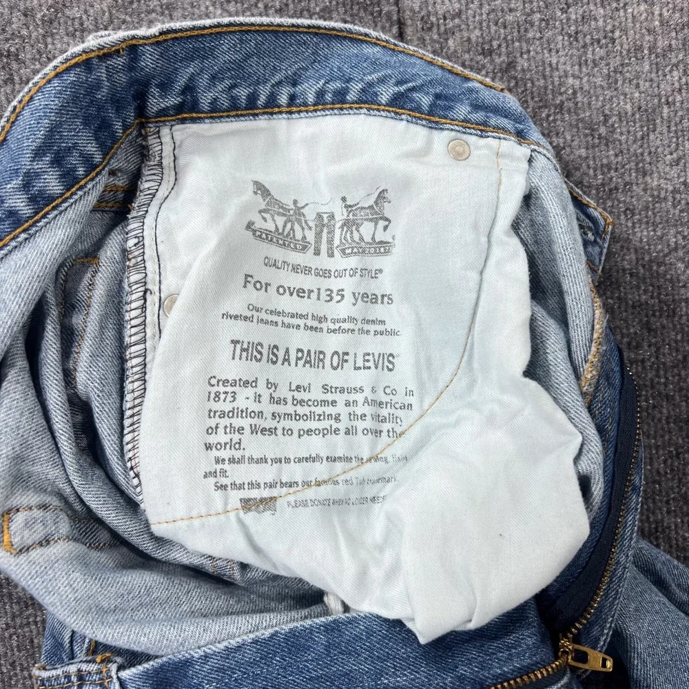 Levi Strauss 560‎ Jeans Men's 36x30 Light Wash Relaxed Fit Denim Pants