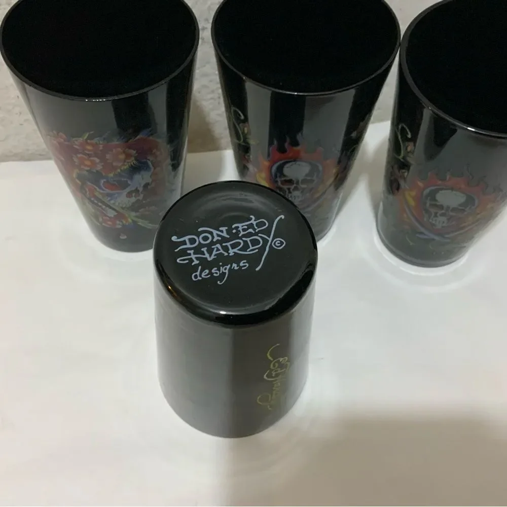 Ed Hardy excellent