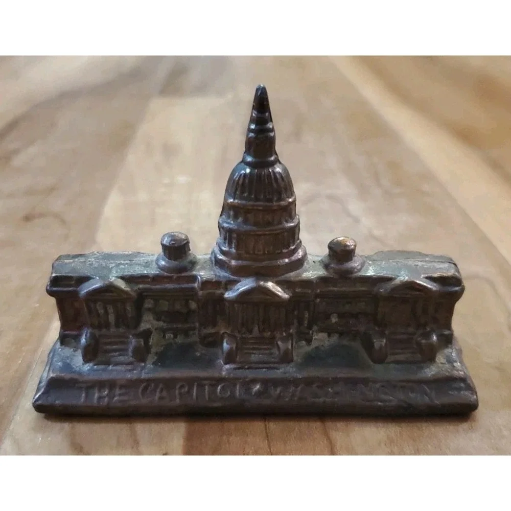 Vintage Bronze Paperweight The Capitol Building Washington DC Souvenir Trinket‎
