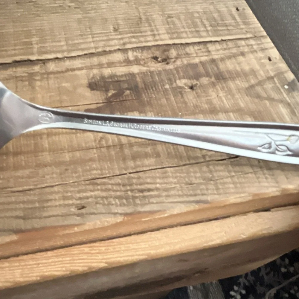 Oneida Maybrook Stainless Steel Soup Spoon Vintage SL GH Rogers Floral Flatware