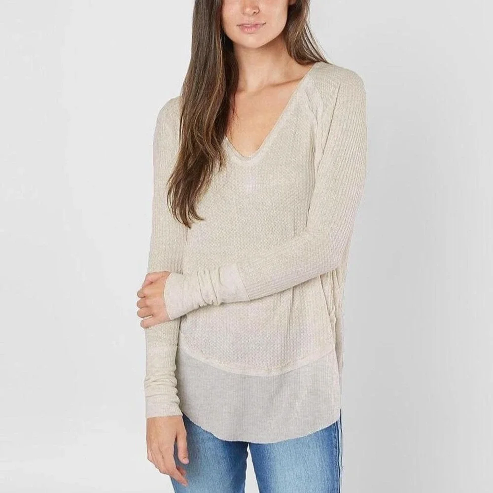 Free People Catalina Beige Waffle Knit VNeck Thermal Top Tunic Raw Seam Relaxed‎