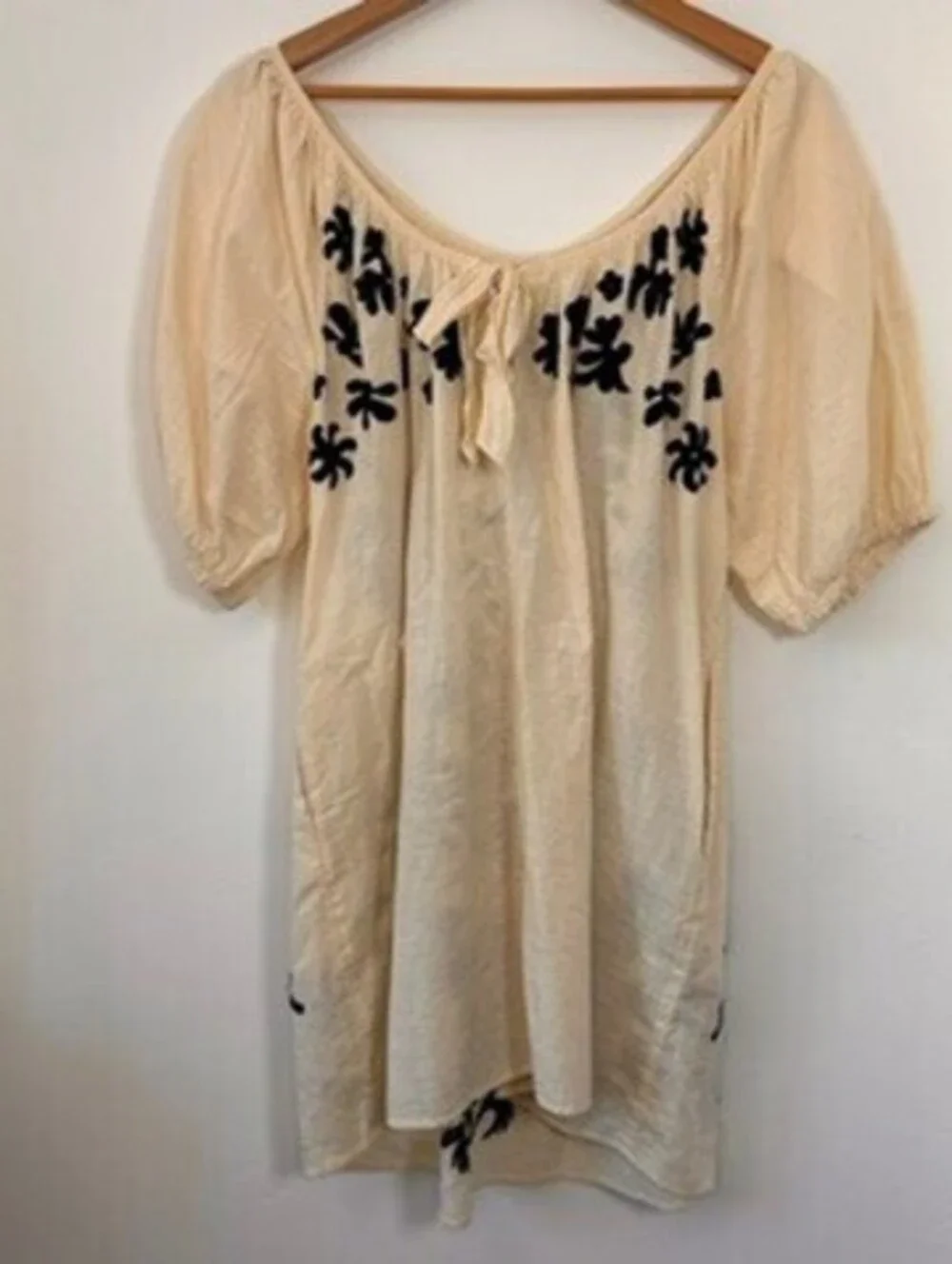 Free People Fiona Embroidered Mini Dress‎ Size M Linen Cream Black