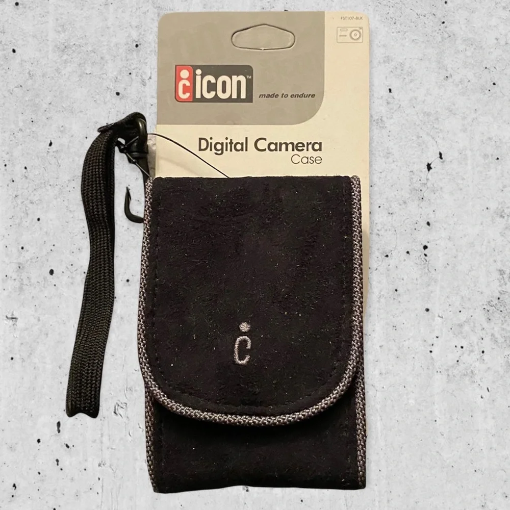Icon Digital Camera Black Suede Case Snap Wristlet NWT Compact Photography