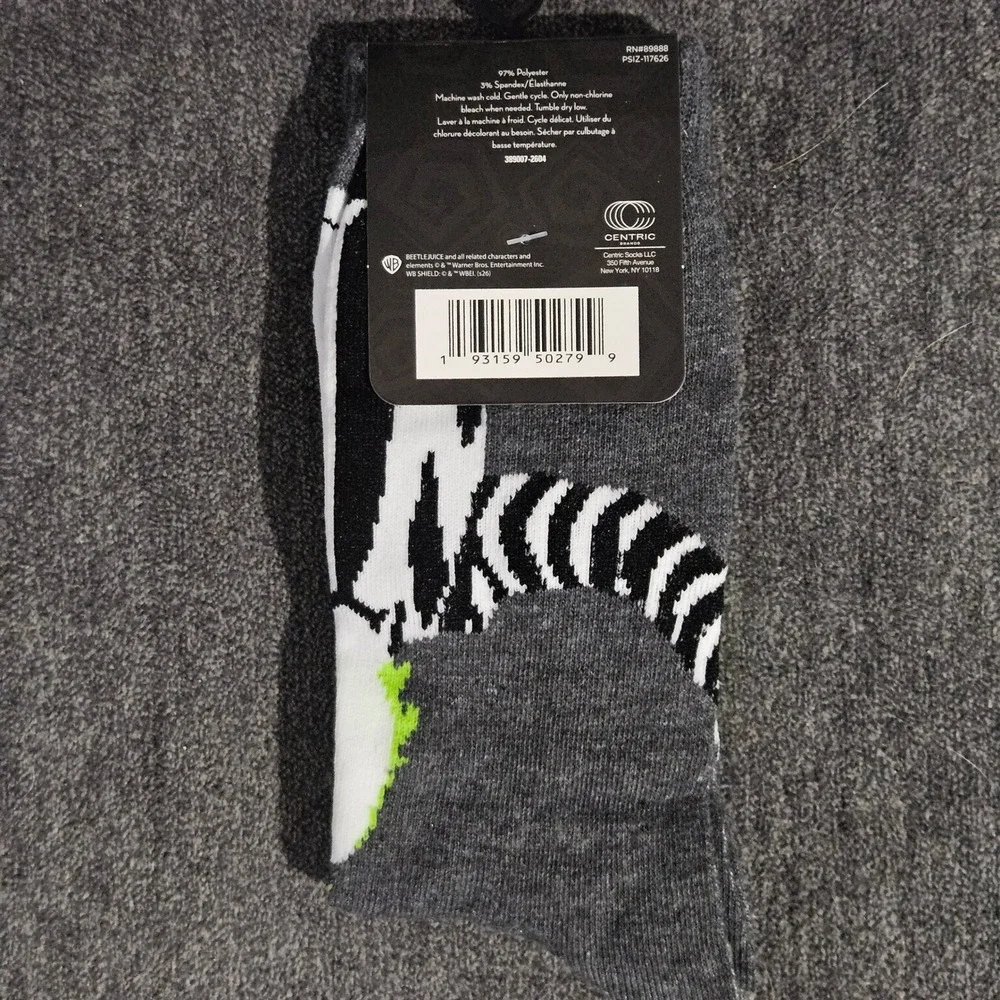 Beetlejuice Mens Crew Socks Gray Neon Green Logo Graphic Shoe Size 6-12 NWT