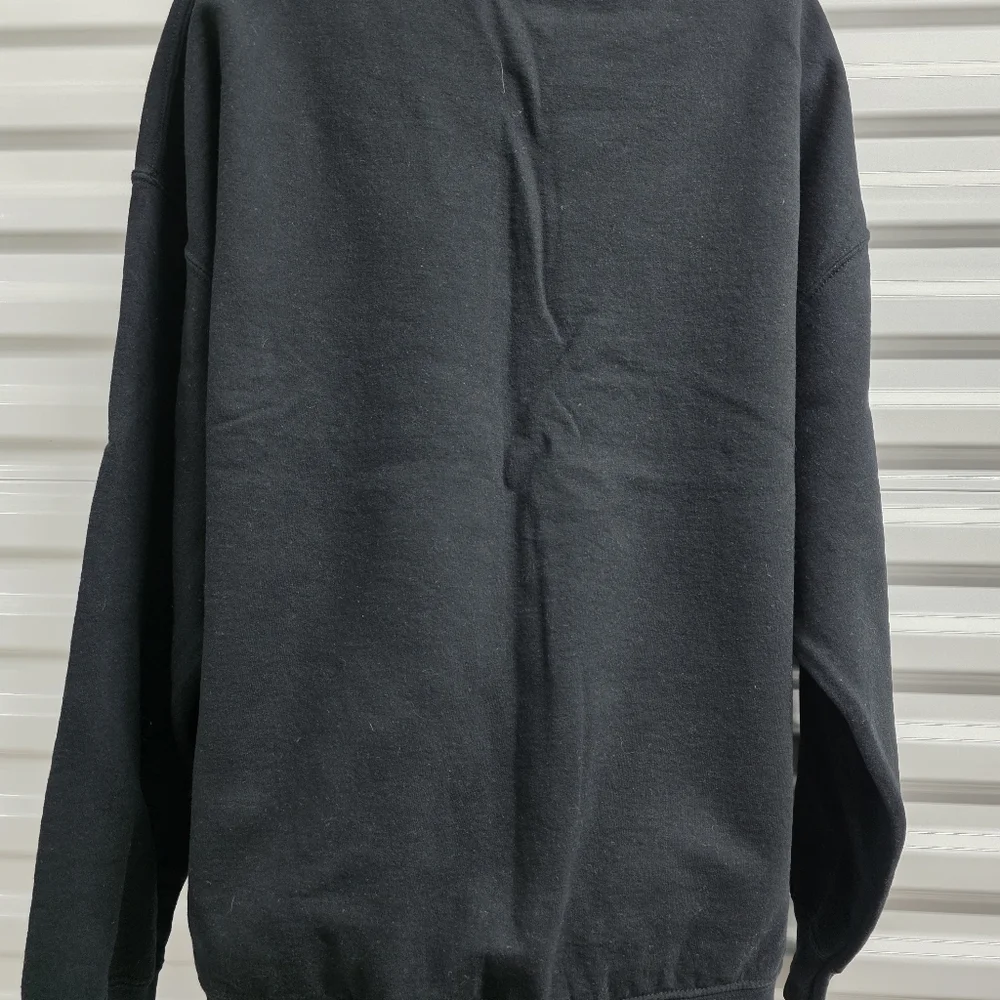 Gildan cozy black